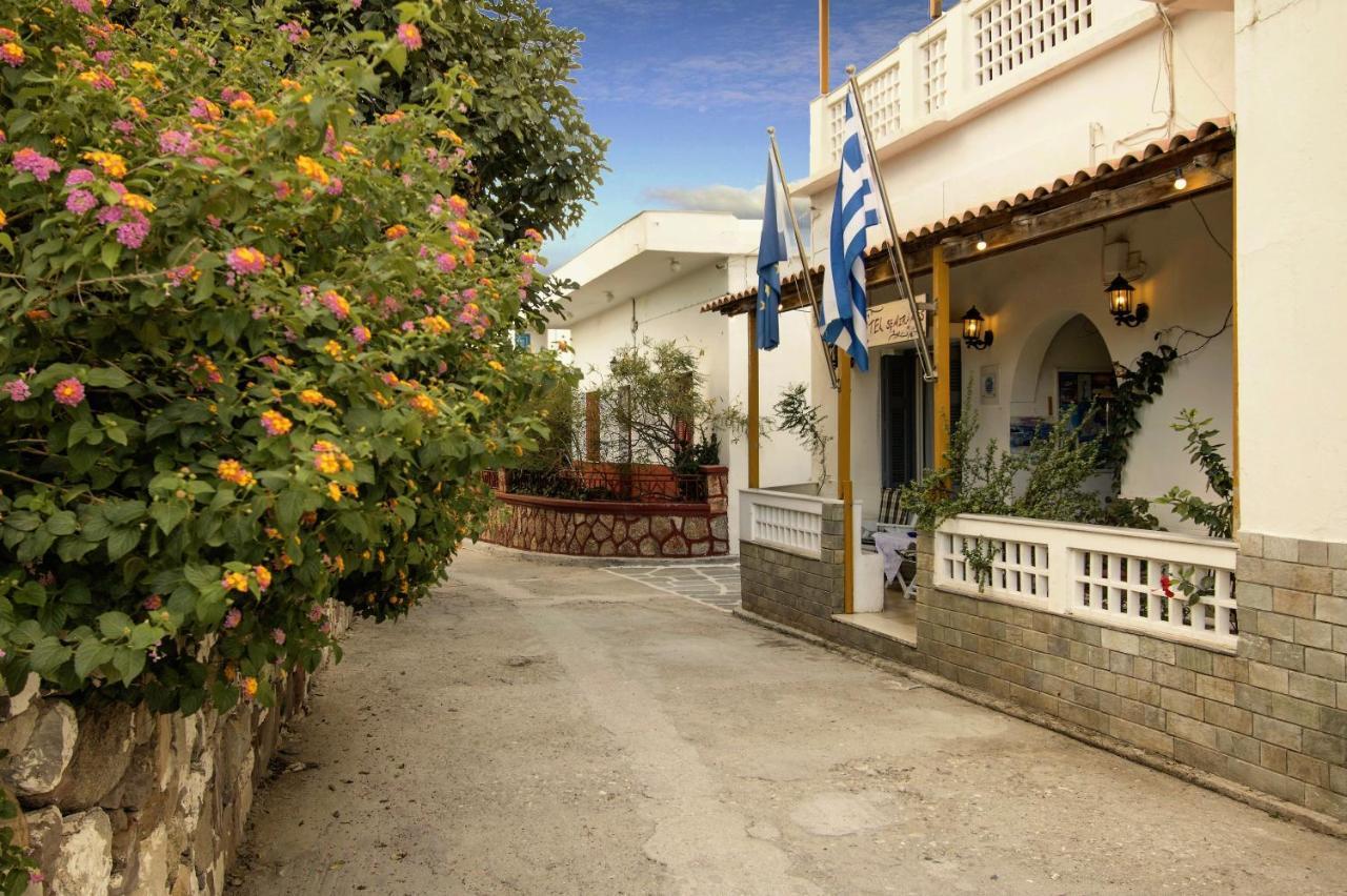 Semiramis Guesthouse Adamantas  Екстериор снимка