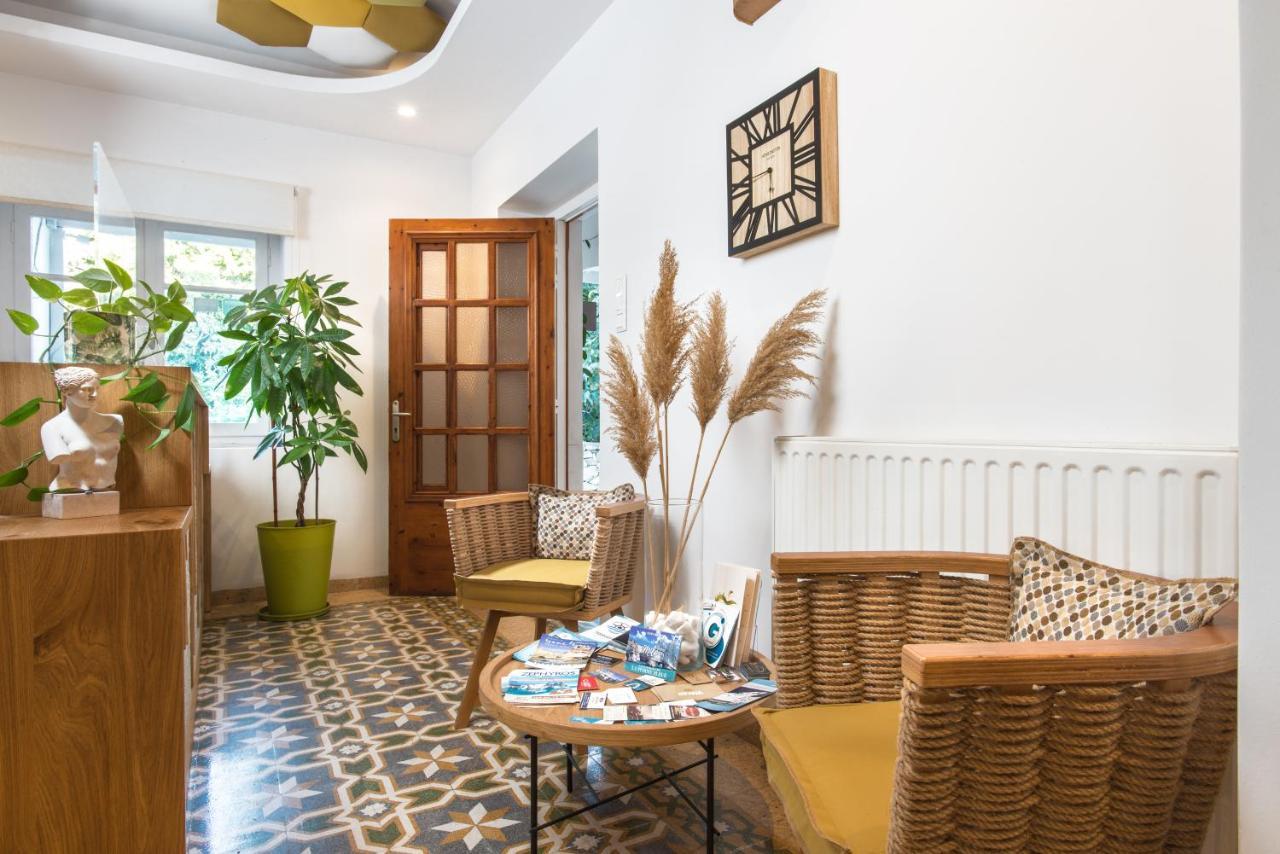 Semiramis Guesthouse Adamantas  Екстериор снимка