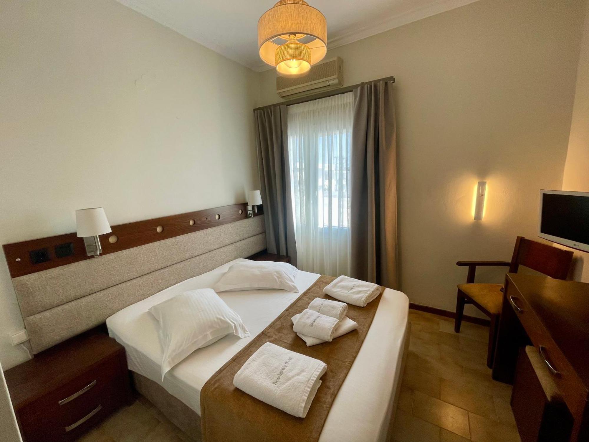 Semiramis Guesthouse Adamantas  Екстериор снимка