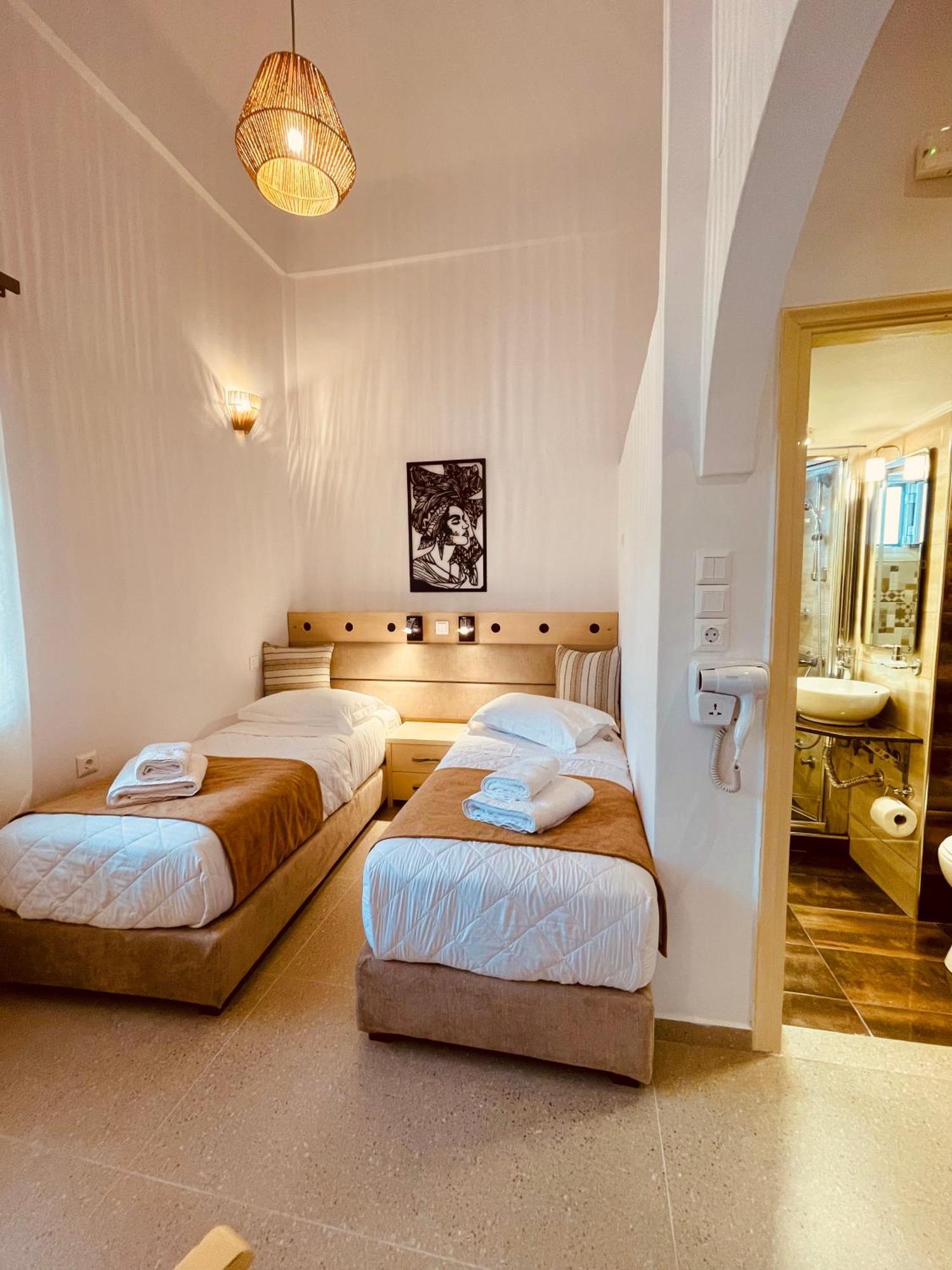 Semiramis Guesthouse Adamantas  Екстериор снимка