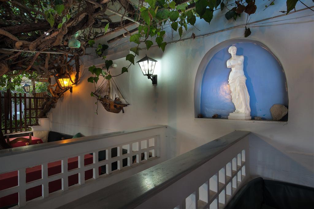 Semiramis Guesthouse Adamantas  Екстериор снимка